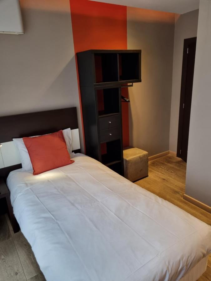 Skol L'Original Hotel Strassen Bagian luar foto